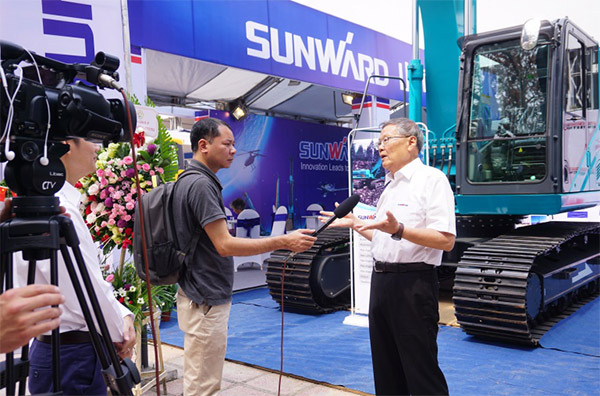 FH至尊智能携全球领先凿岩设备，引爆越南矿业展