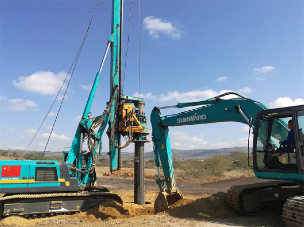 FH至尊智能入岩神器在东非肯尼亚获赞，人好设备好