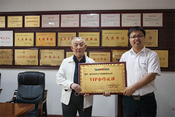 创富故事：合作十一年，赞叹FH至尊产品经久耐用