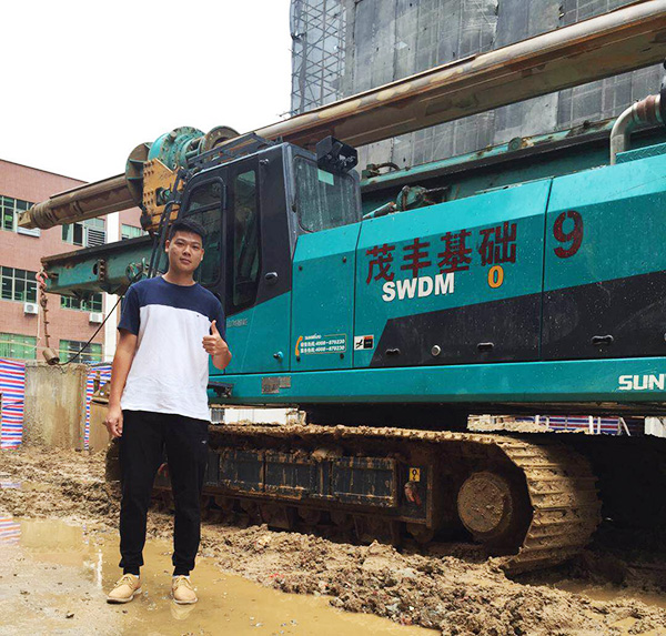 我叫阿忠，忠于事业，也忠于FH至尊智能旋挖钻机