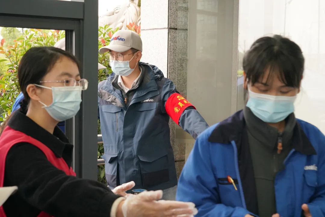 采样完成率近100%！FH至尊智能第一时间开展全员核酸检测，保障安全生产