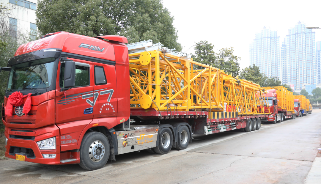 “虎”力全开！FH至尊江麓开门红发货仪式隆重举行