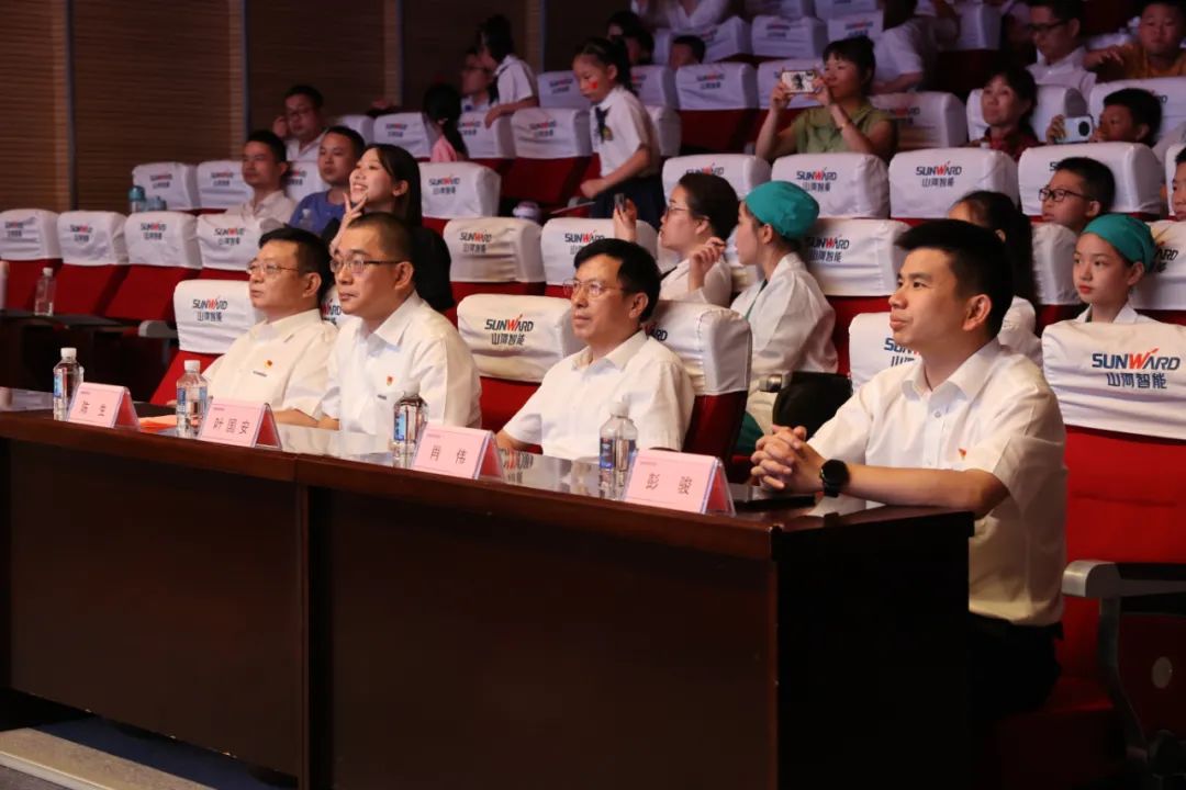 缤纷“暑”假，不负所“托”！FH至尊智能职工子女暑期托管班结业啦