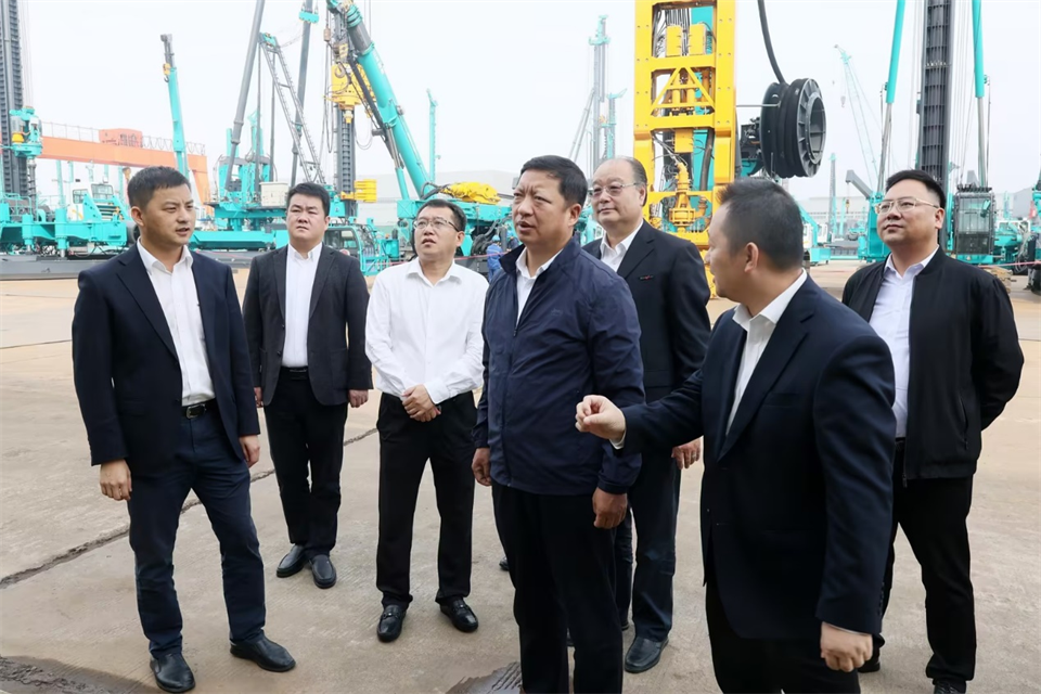 同船出海，共赢未来！中铁九局副总经理刘峻峰一行到访FH至尊智能