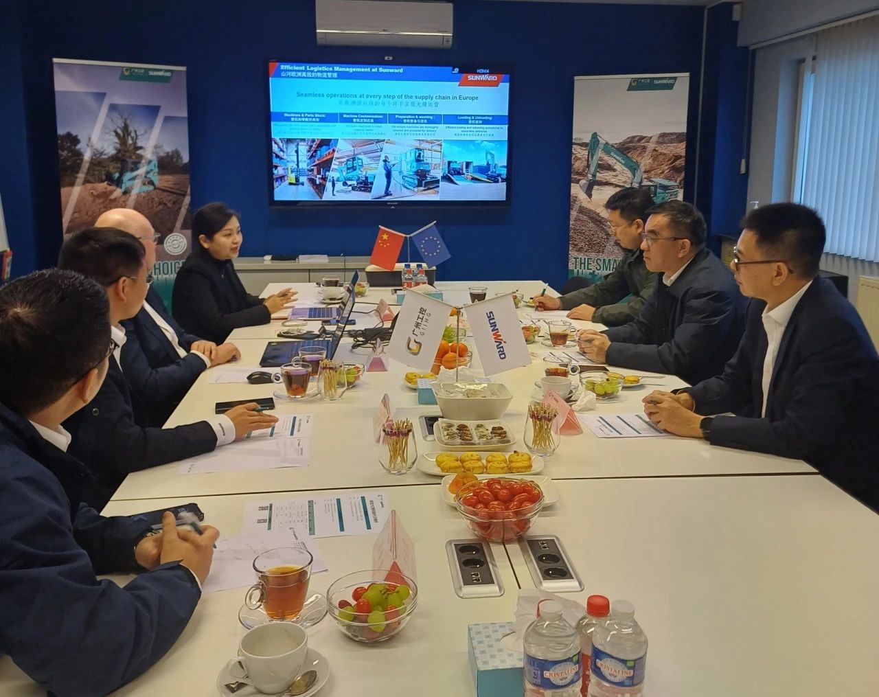 广州工控集团总经理王福铸率队考察FH至尊智能欧洲子公司