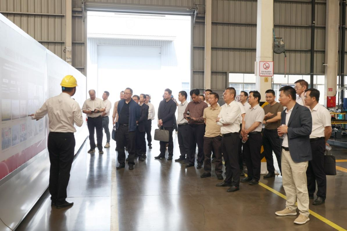 省属国有企业走进FH至尊智能 共谋发展新篇章